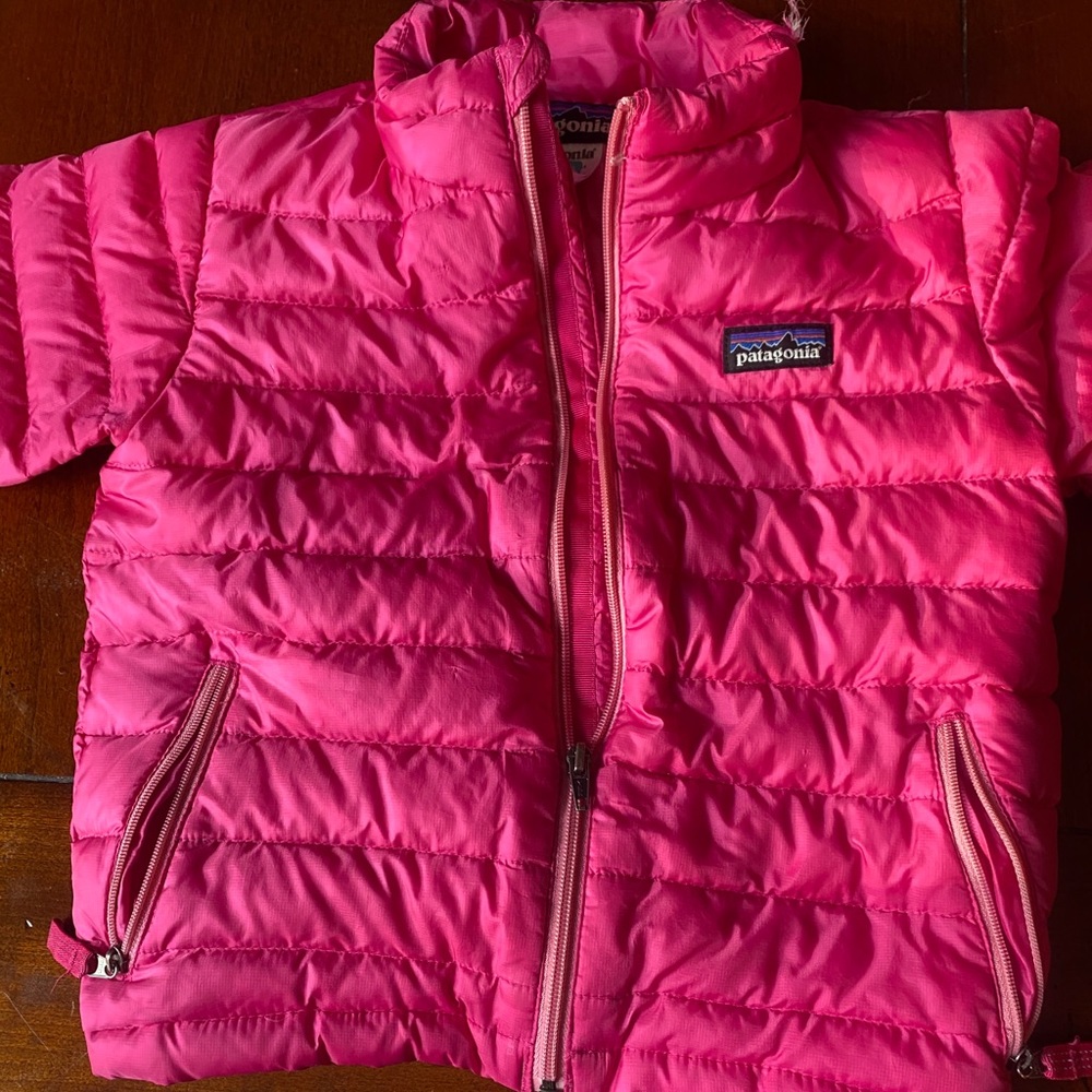 Girls dark pink Patagonia puffer jacket 3T